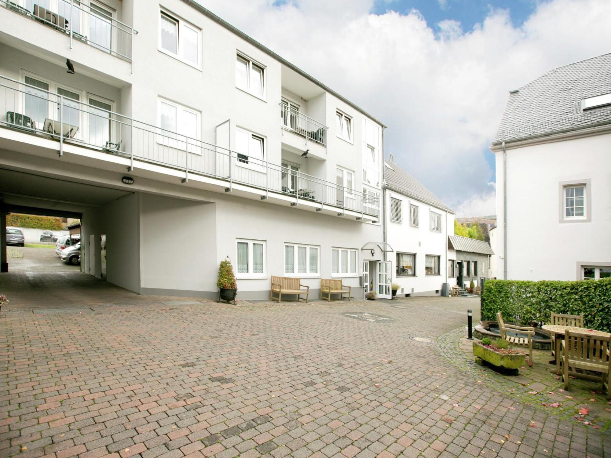 Apartment In Bollendorf With Forest View ภายนอก รูปภาพ