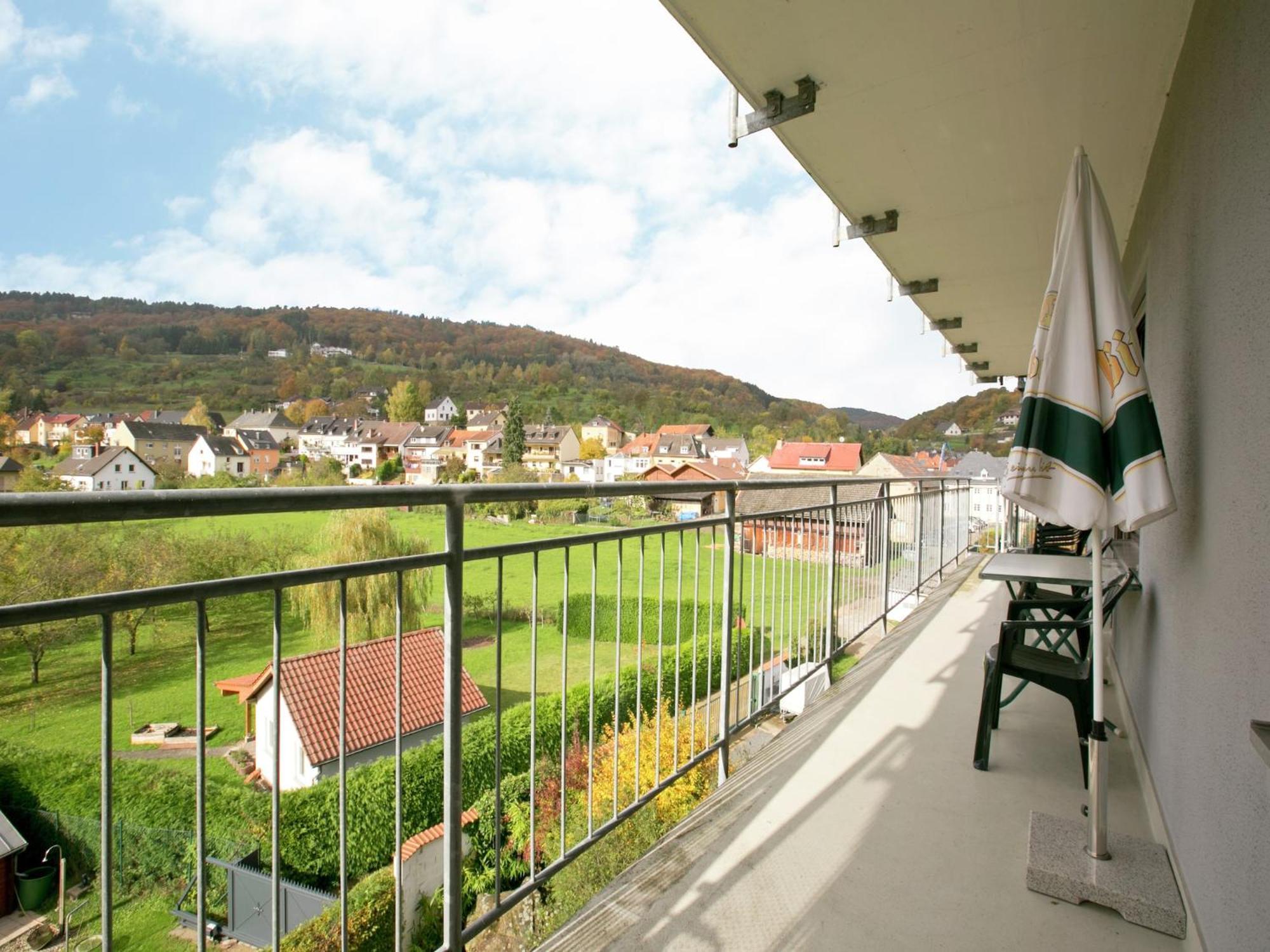 Apartment In Bollendorf With Forest View ภายนอก รูปภาพ